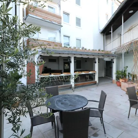 In With Terrace Daire *